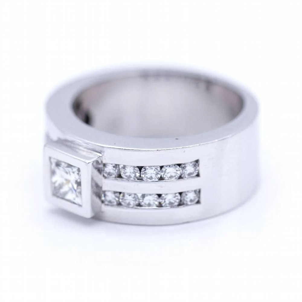 Ring at white gold with diamond princess cut - Image 5