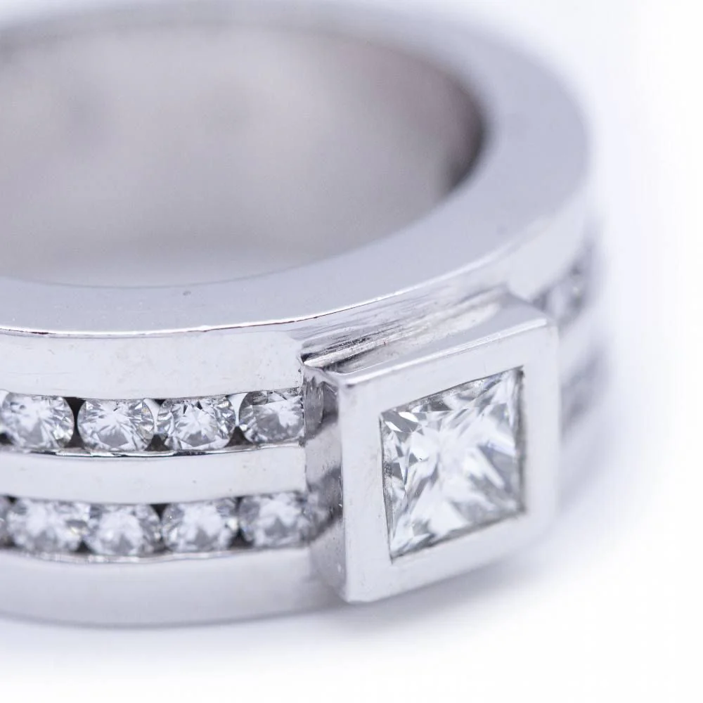 Ring at white gold with diamond princess cut - Image 6