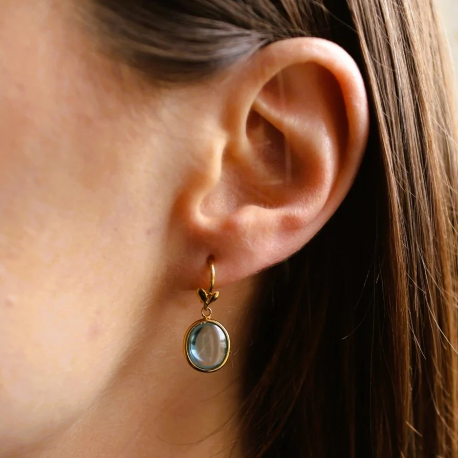 TIFFANY & CO “Olive Leaf” Dangling Earrings, in yellow gold and blue topazes - Image 2
