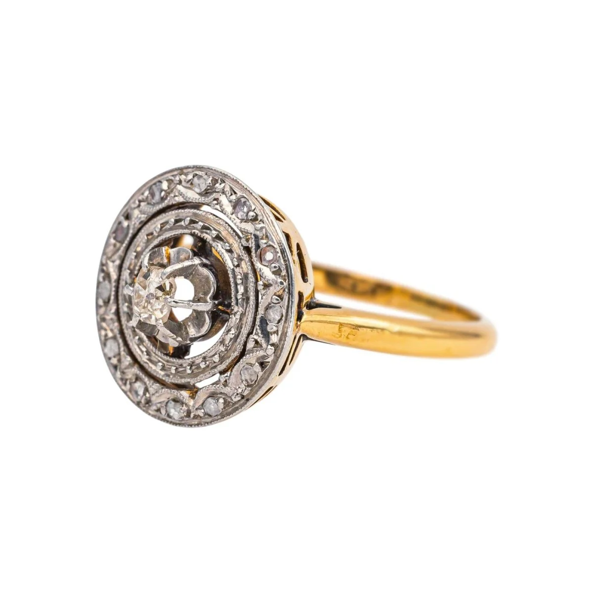 Ring Entourage in yellow gold and diamonds - Image 4