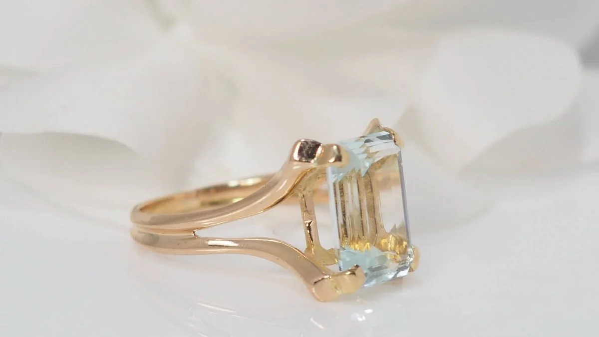 Rose gold and aquamarine ring - Image 2