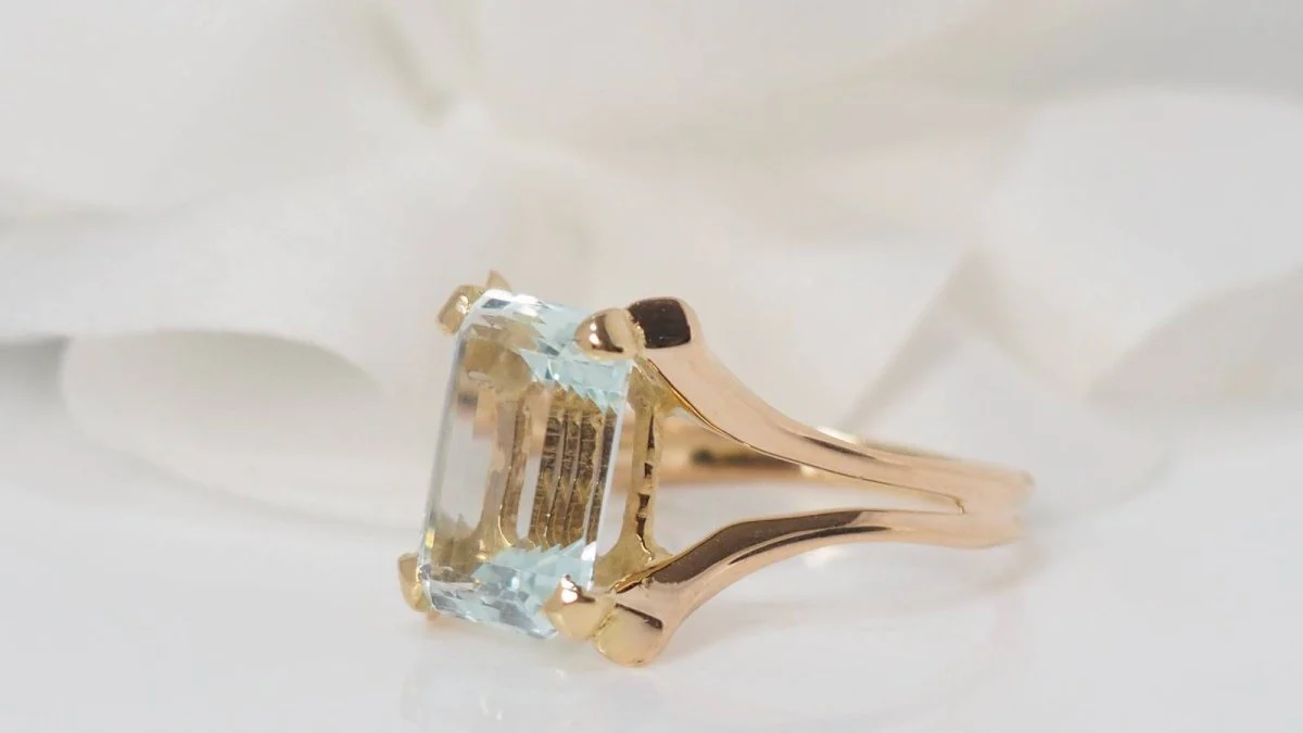 Rose gold and aquamarine ring - Image 4