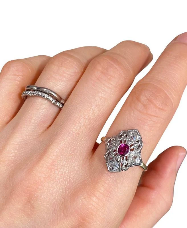 Belle époque ring, in 18k yellow gold, platinum and diamonds - Image 3