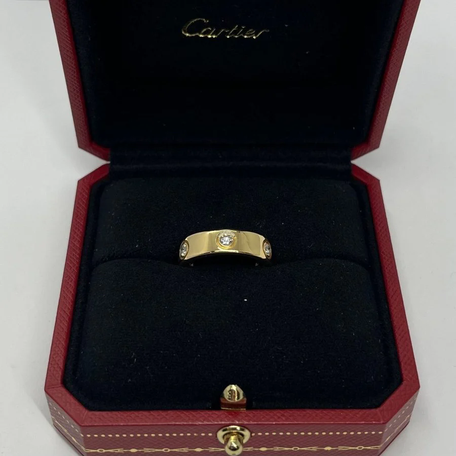 CARTIER "Love" ring, large model, in yellow gold and diamonds - Image 6