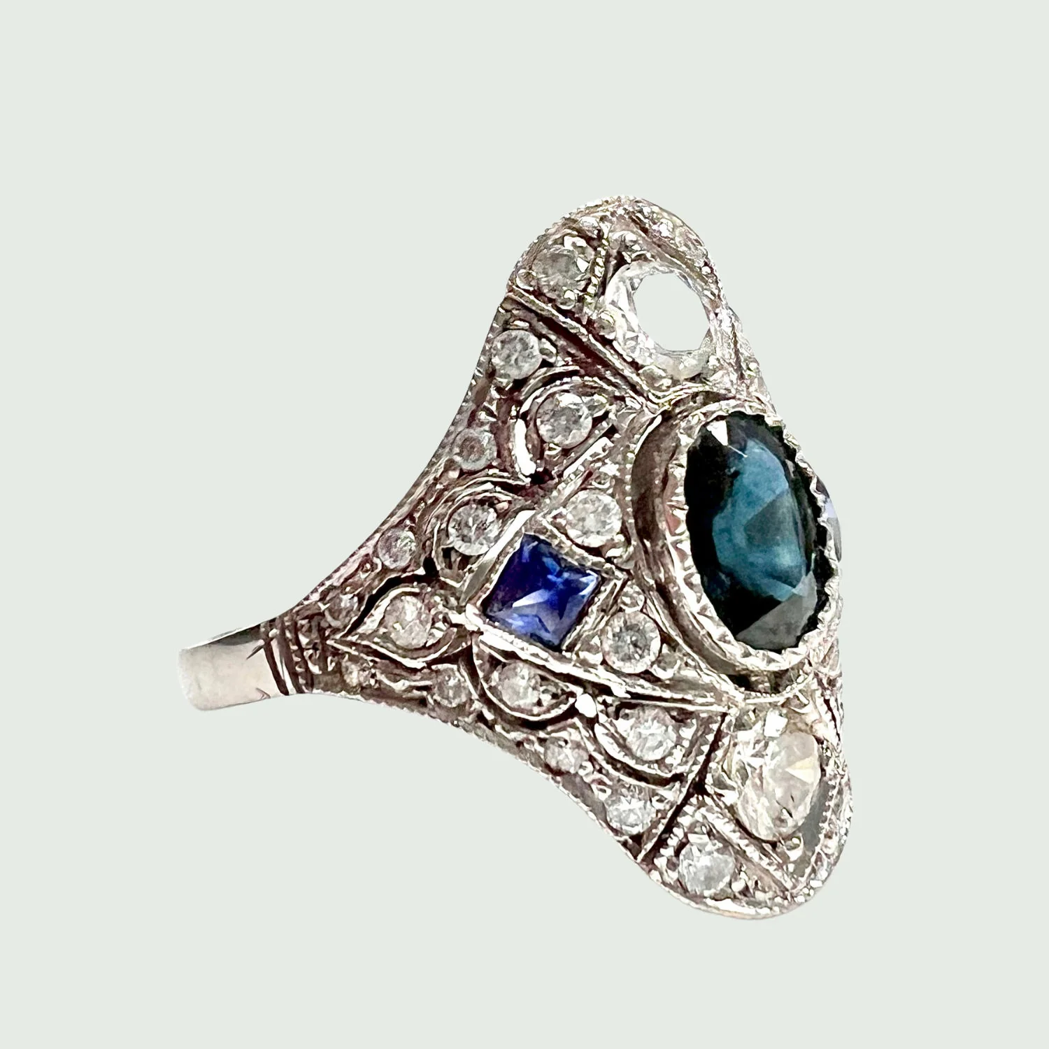 Platinum, sapphire and diamond ring - Image 2