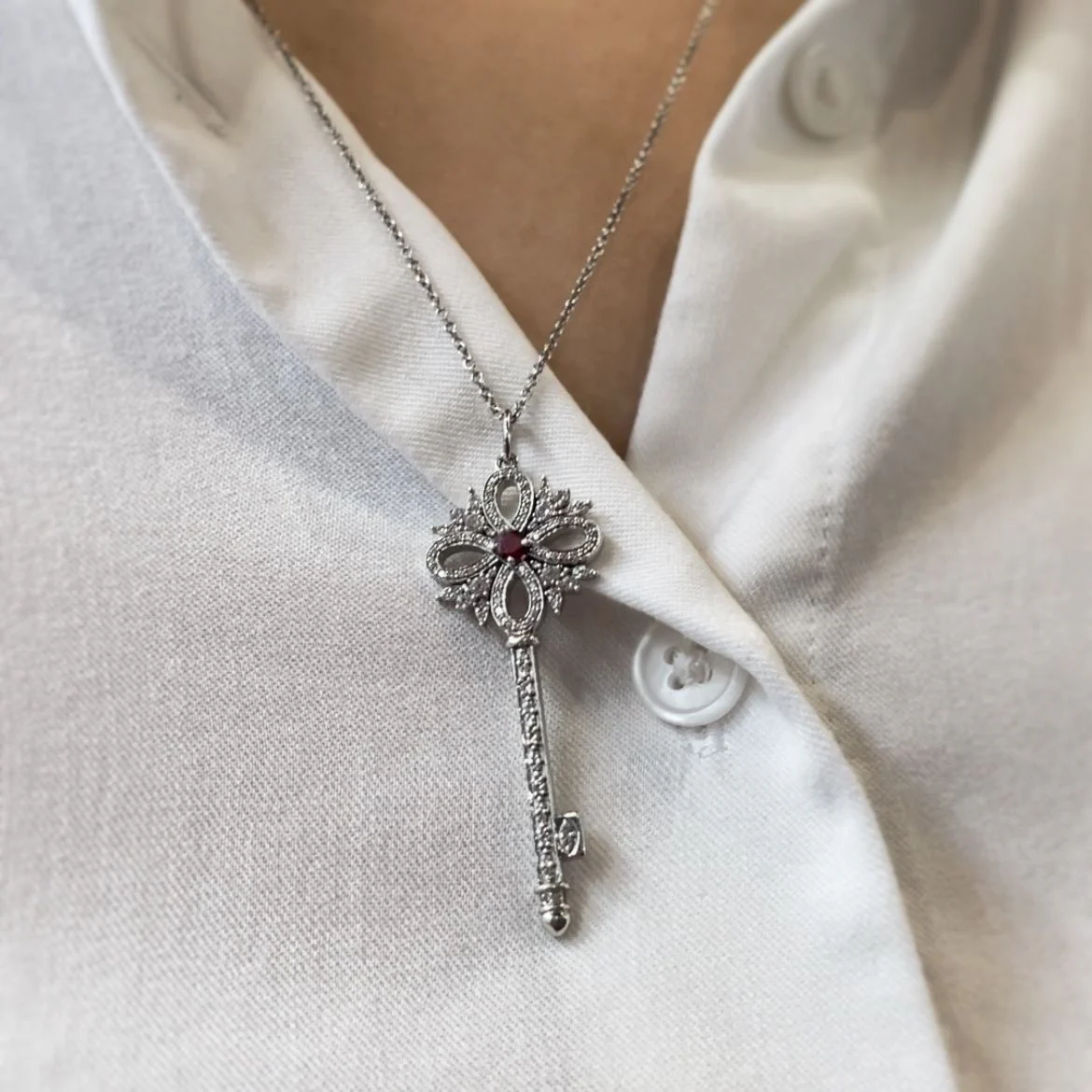 Victoria Keys Necklace - Tiffany & Co. - Image 5