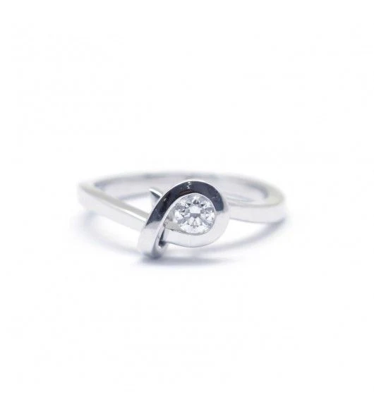 Solitaire - 0.25 carat Diamond