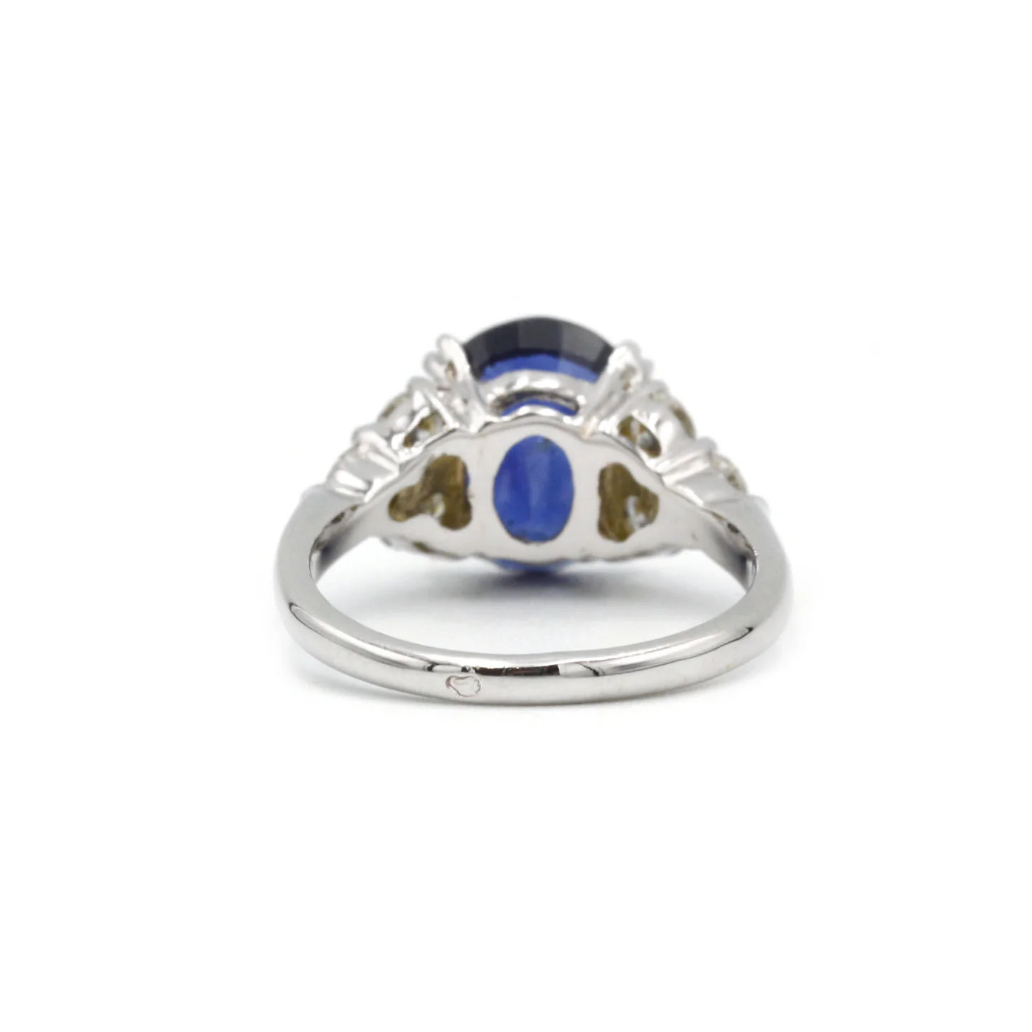 Ring - Gold, Diamonds &amp; Sapphire - Image 3
