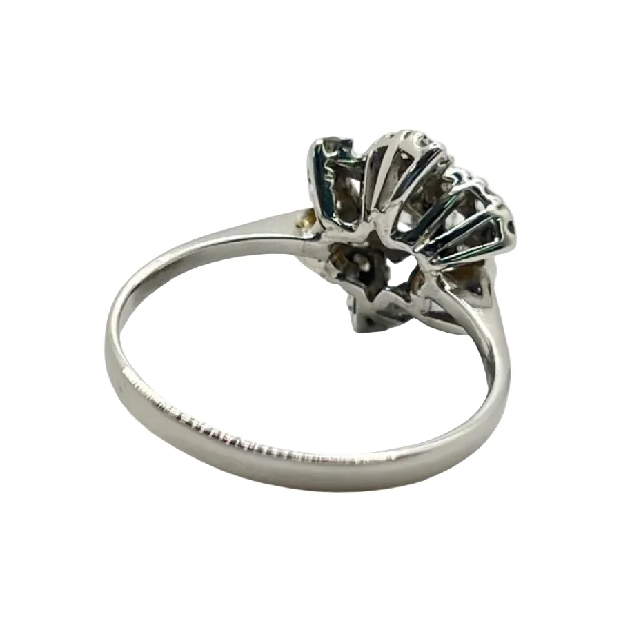 Marguerite ring in white gold and diamonds - Image 2