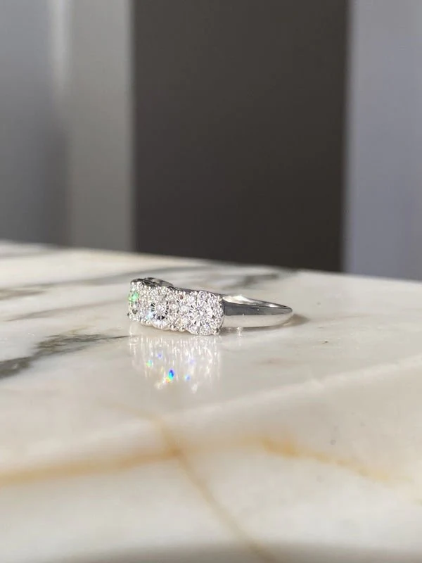 Ring at white gold and diamonds - Image 2