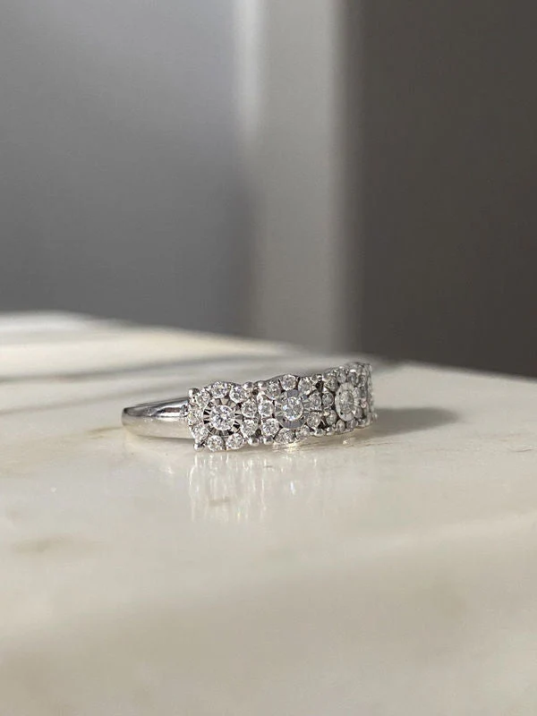 Ring at white gold and diamonds - Image 3