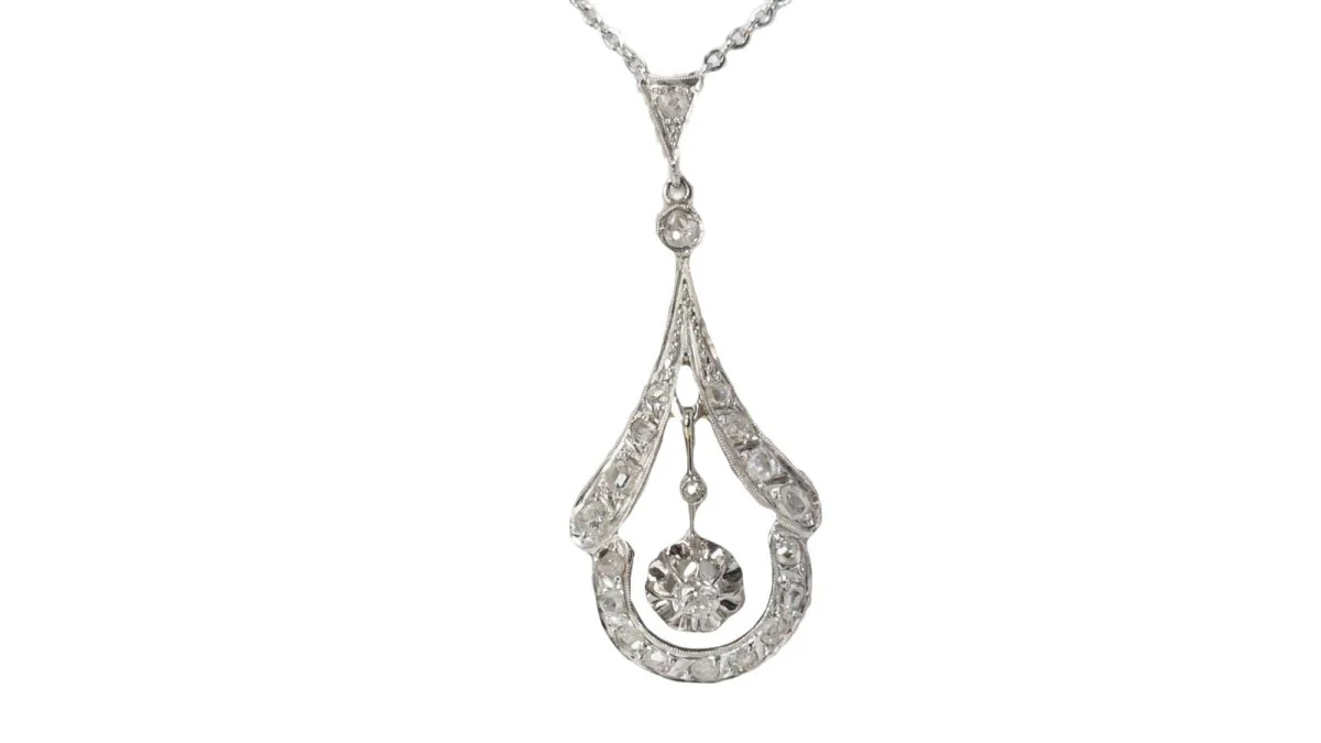 1930s necklace in white gold, platinum and diamonds - Image 2