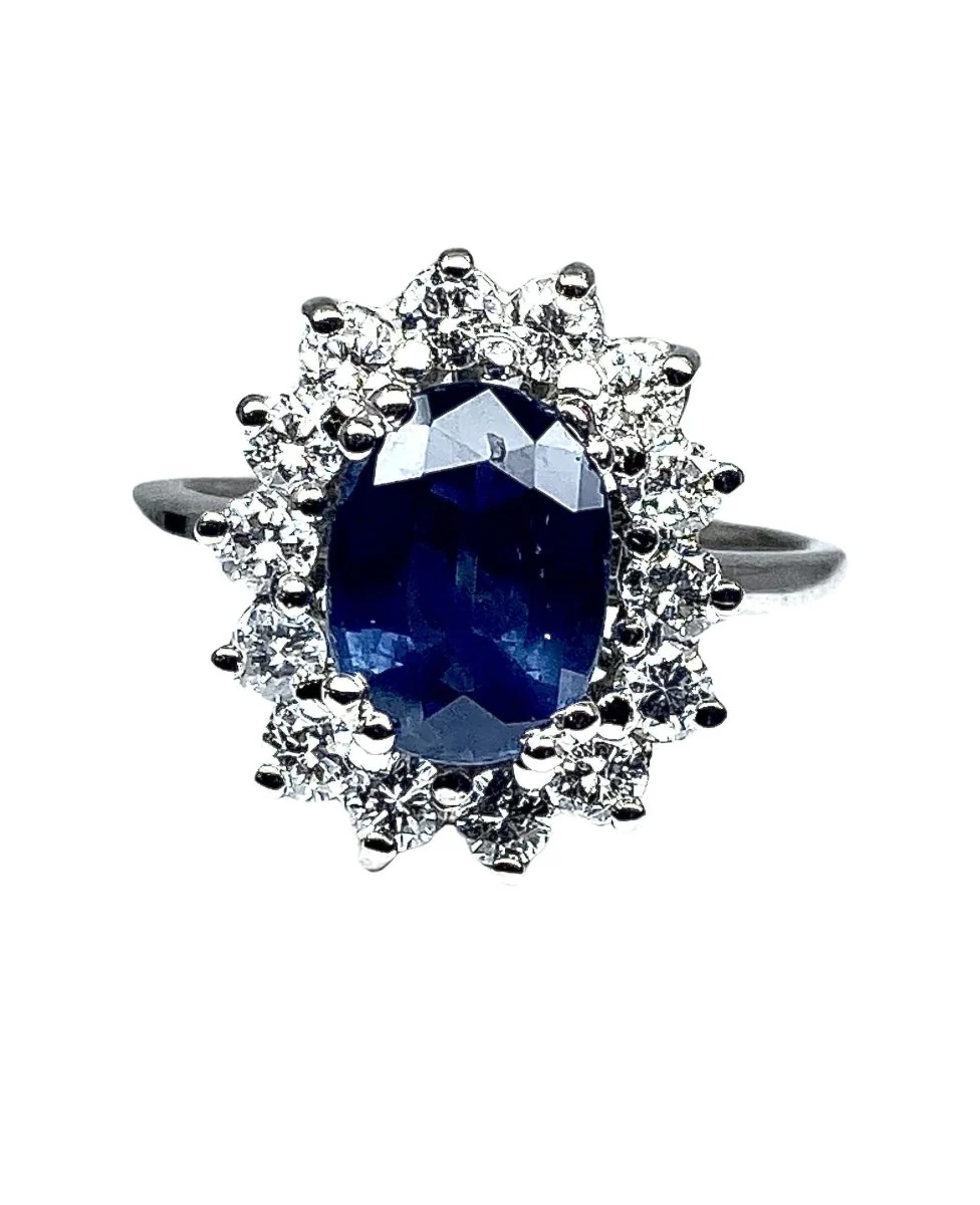 Marguerite ring in white gold, sapphire and diamonds