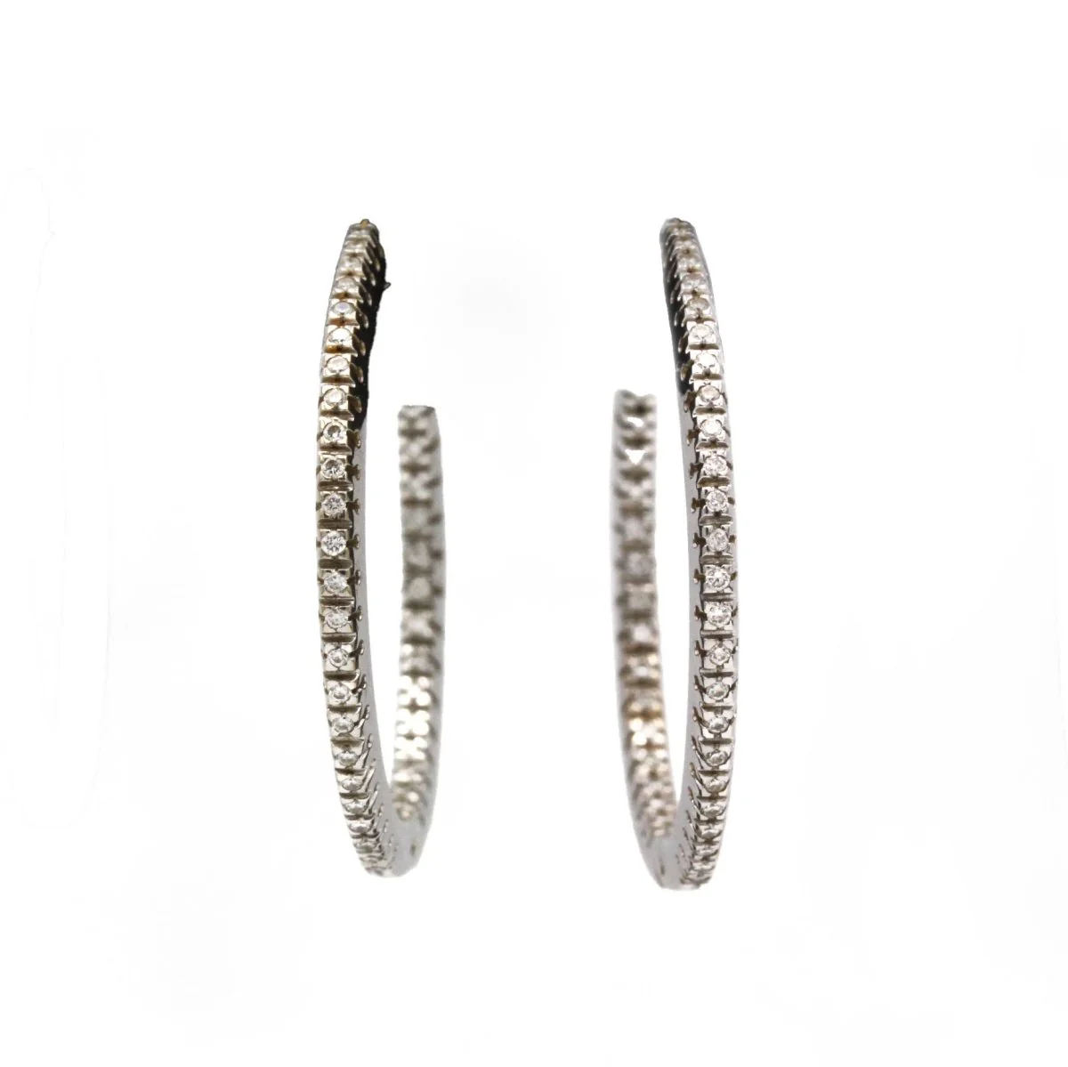 Earrings Creoles in white gold and diamonds