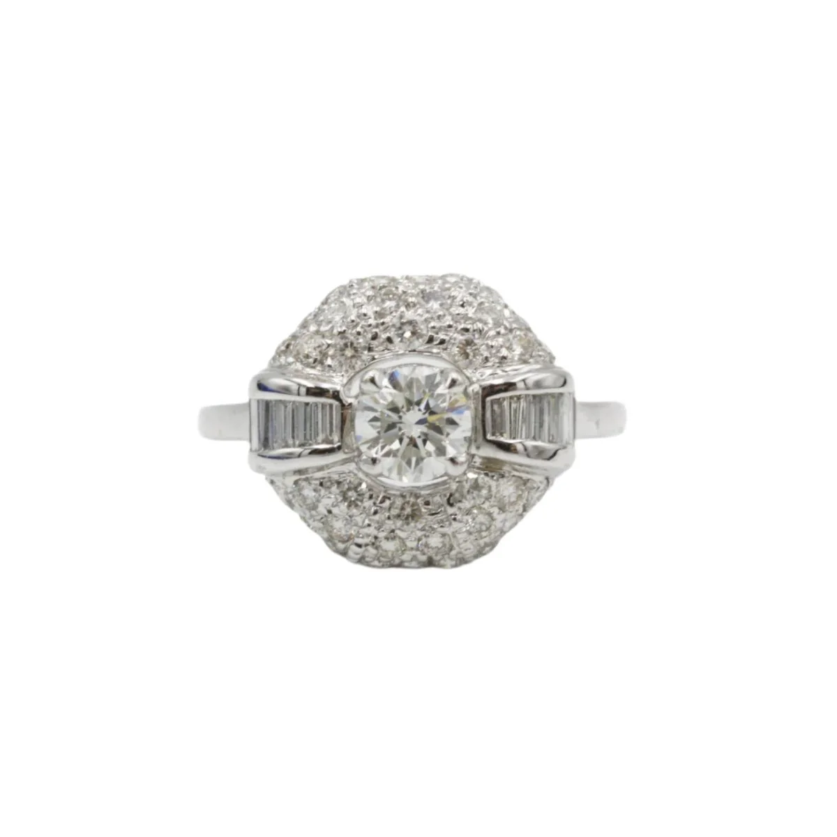 Ring - Gold and diamonds