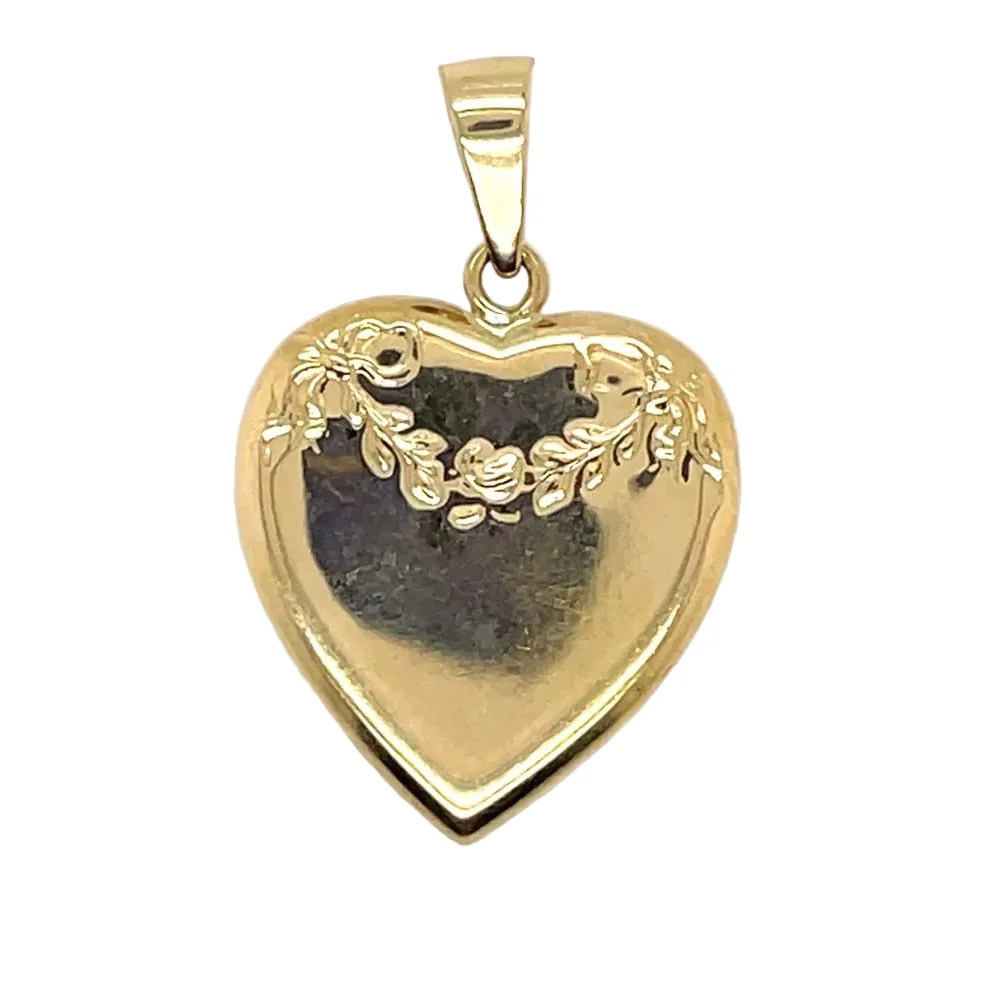 Yellow gold pendant