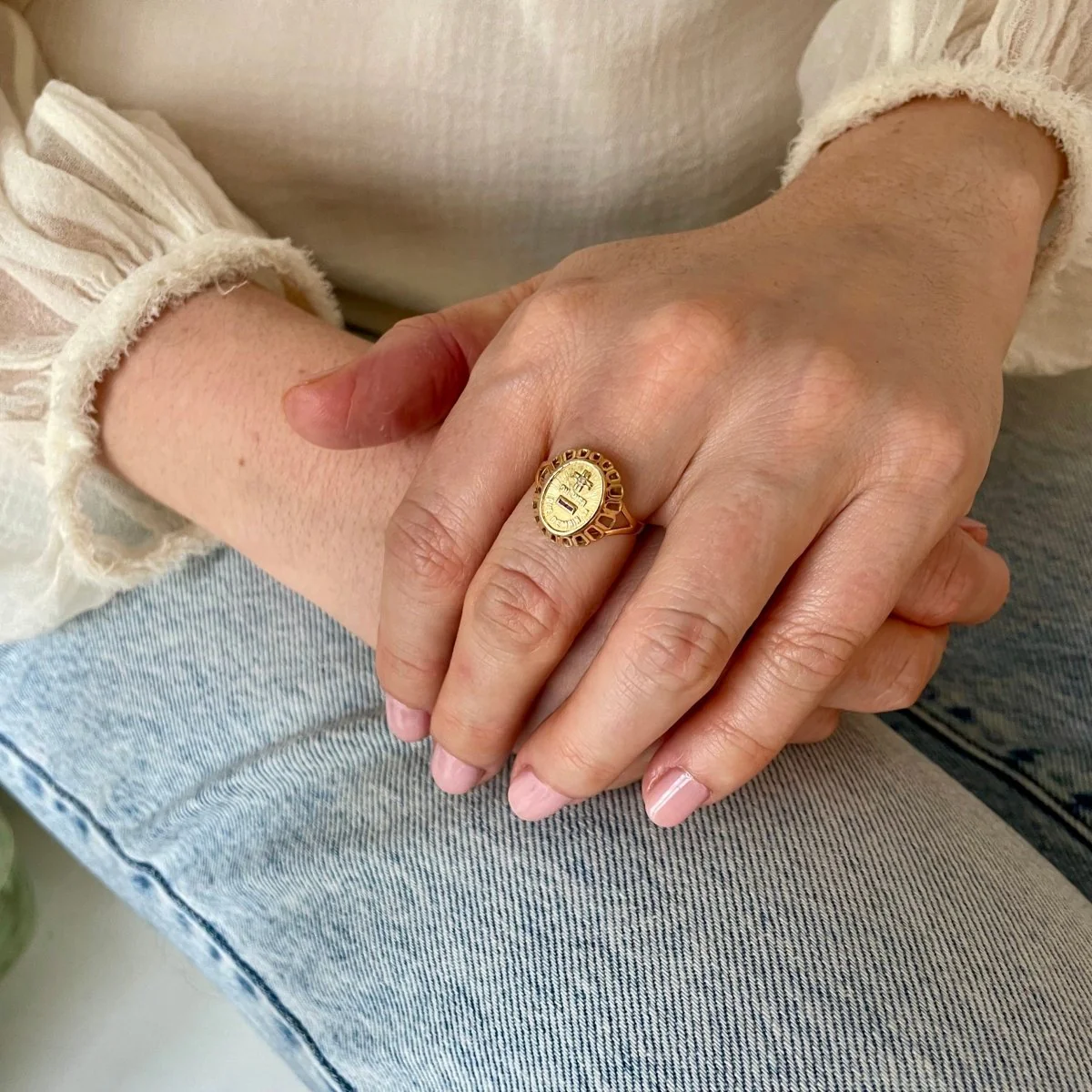 Ring Chevalière AUGIS in yellow gold, ruby and diamond - Image 2
