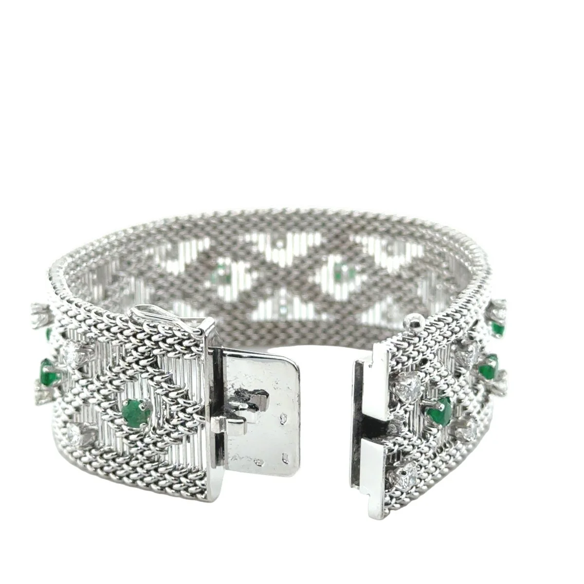 White gold, emerald and diamond cuff bracelet - Image 4