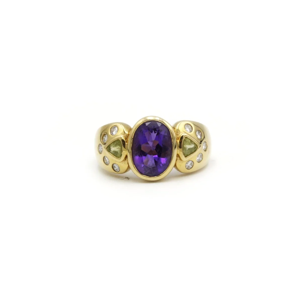 Ring at yellow gold, amethyst, peridots and diamonds
