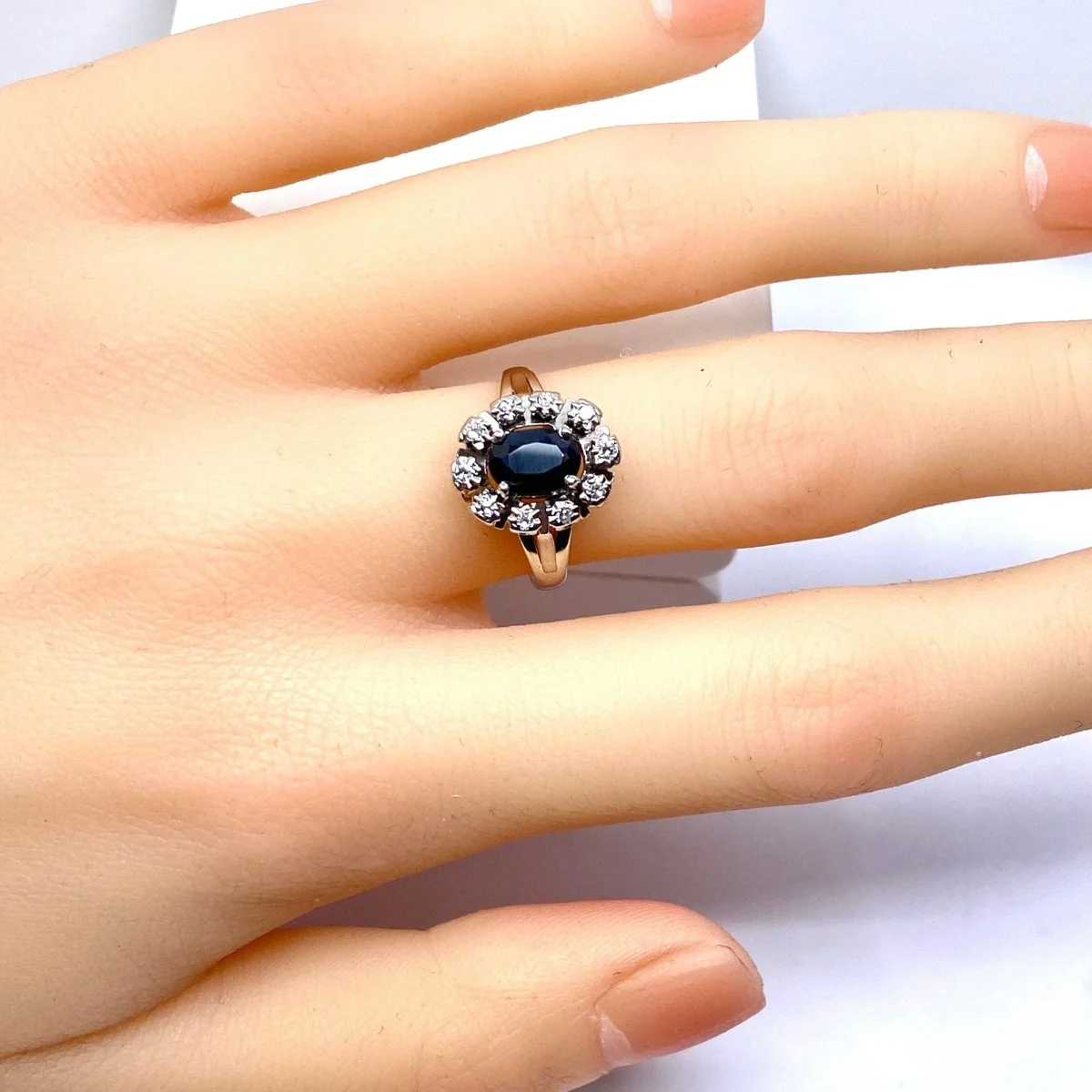 Ring at white gold 18 carats, sapphire and diamonds - Image 6
