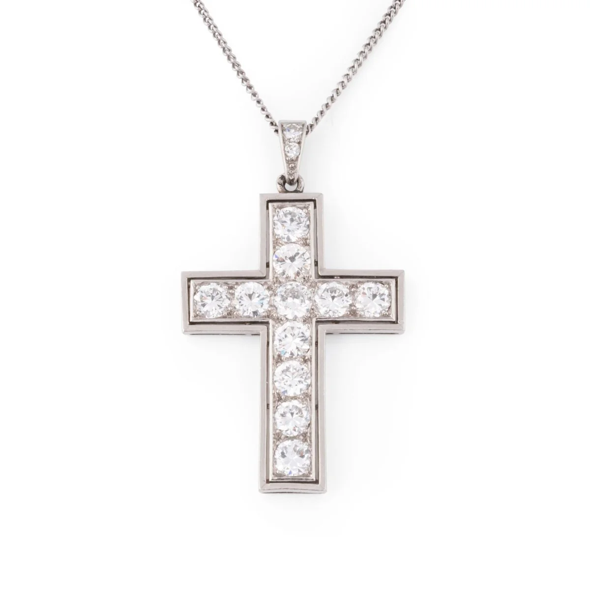 White gold necklace with Art Deco cross pendant in platinum and diamonds