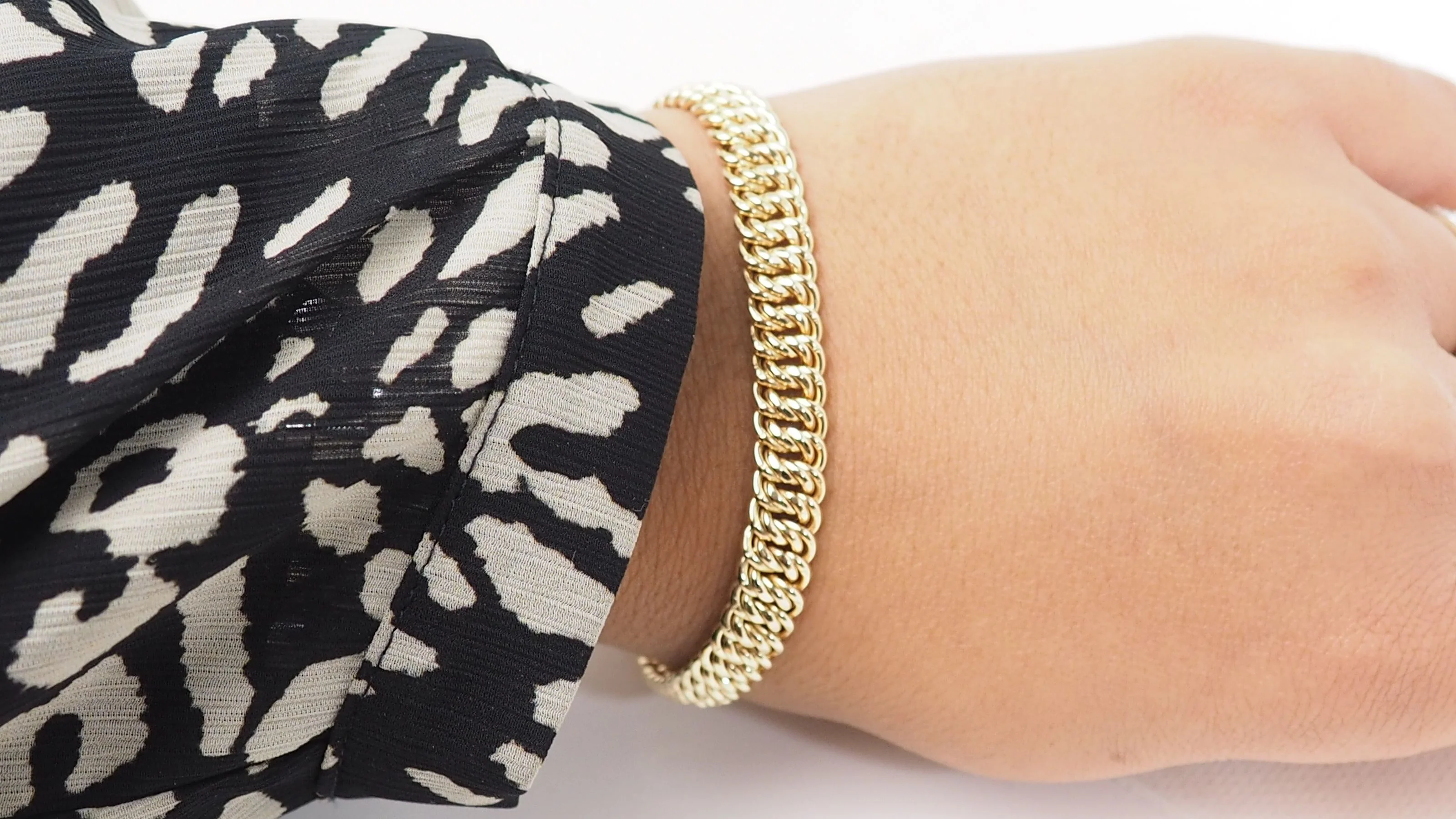 American Mesh Bracelet In Yellow Gold - Image 2