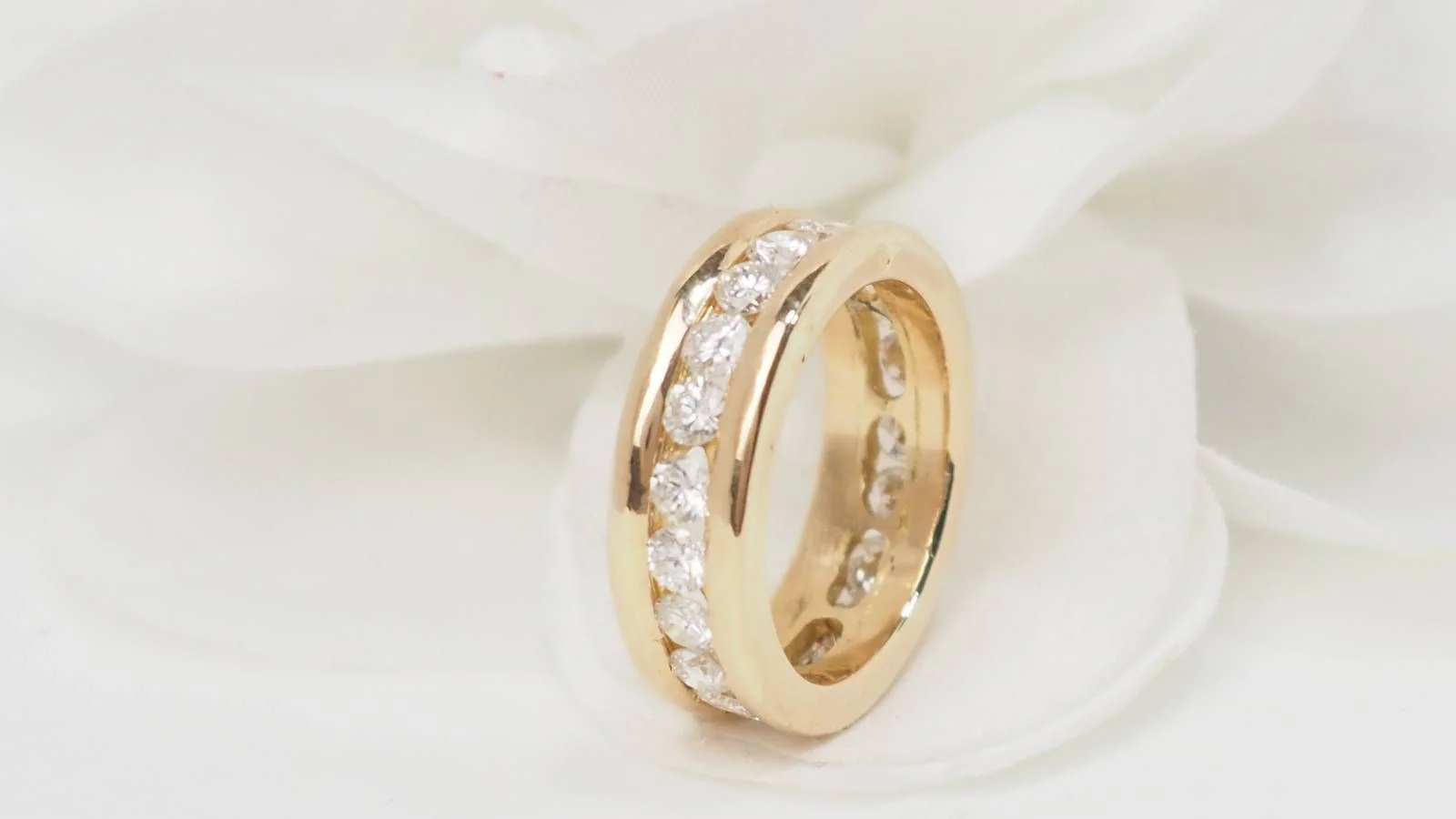 American Alliance in yellow gold and diamonds 1.68ct - Image 3