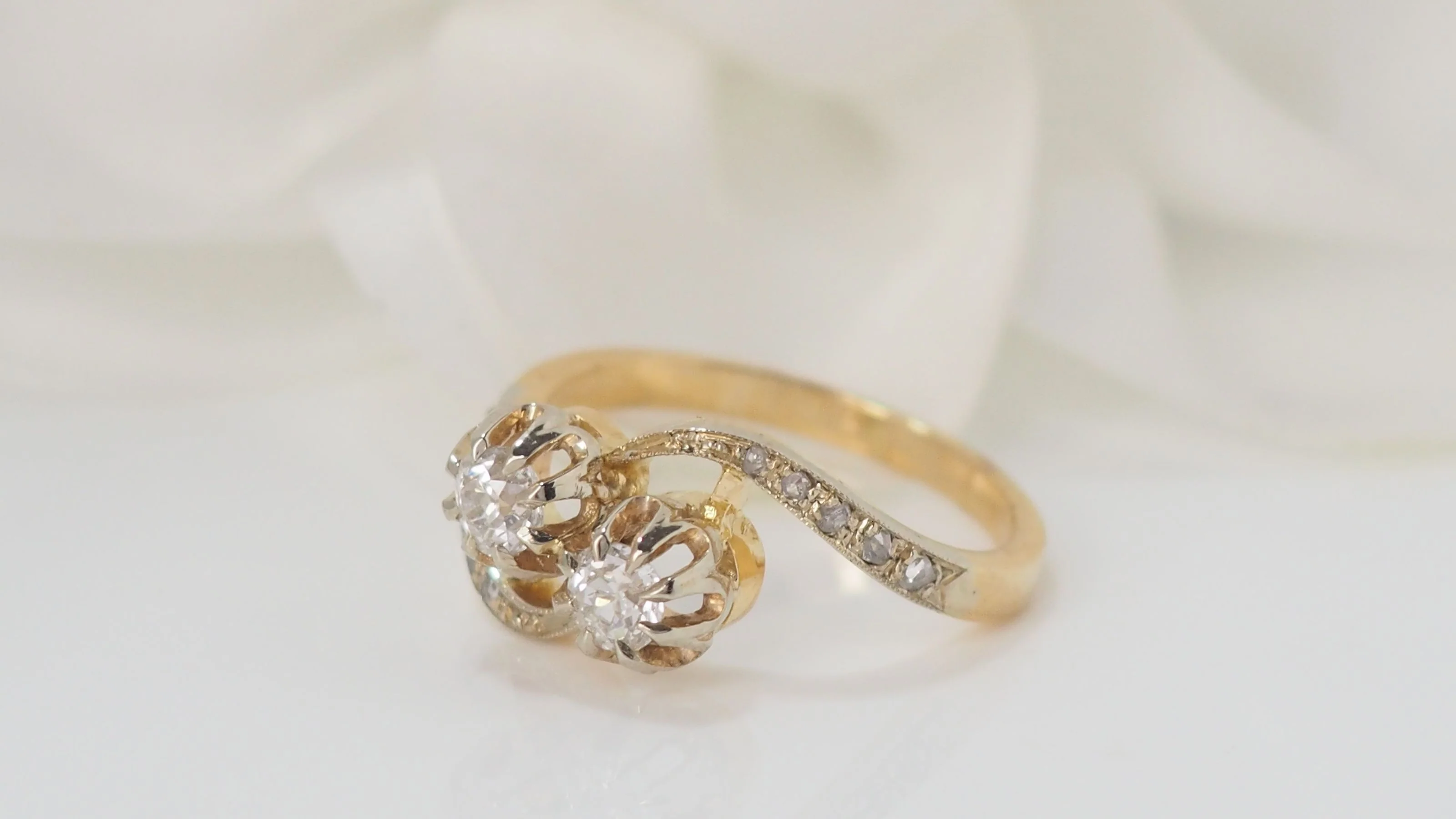 You and Me Ring in Yellow Gold and Diamonds - Image 4