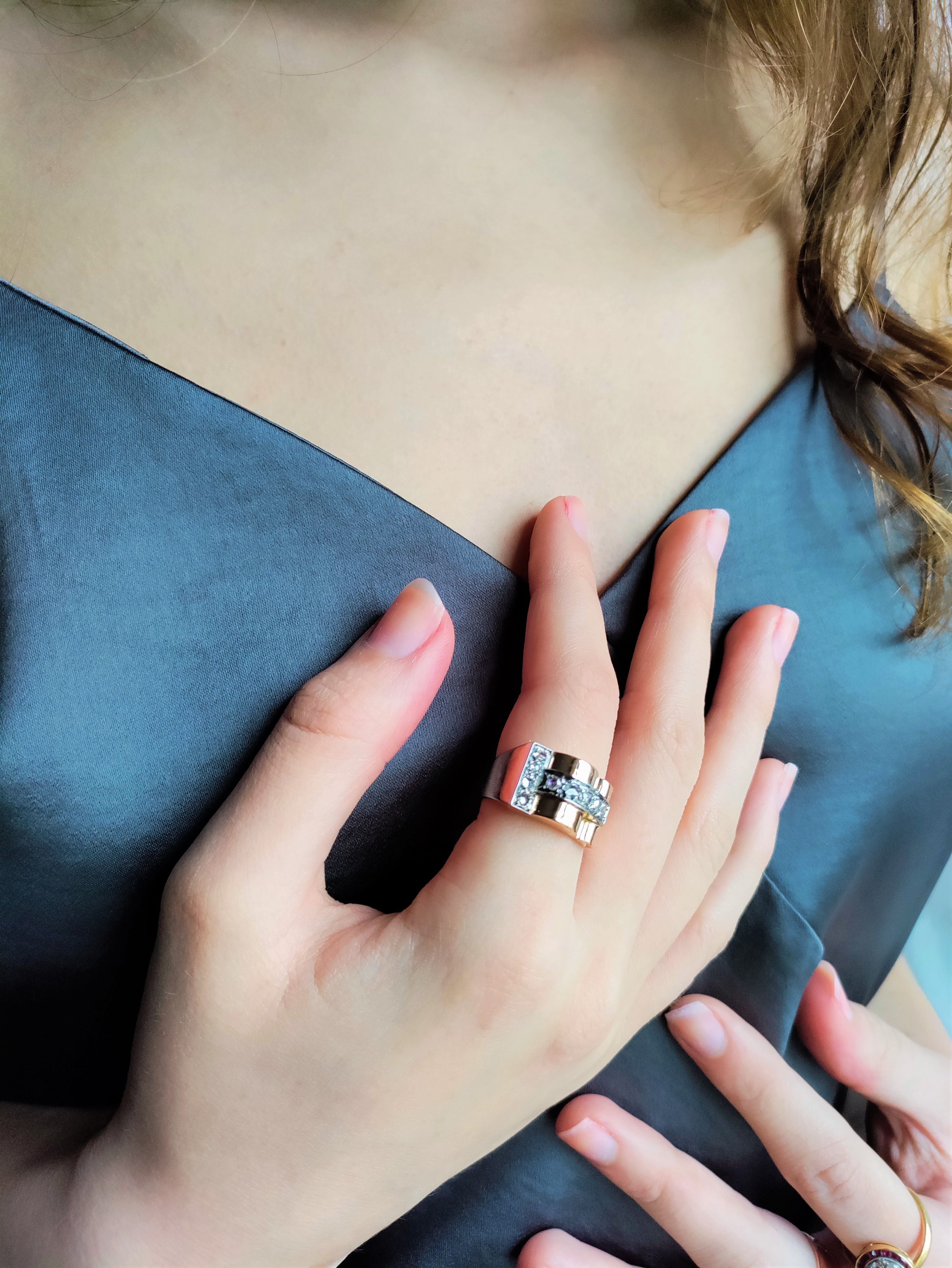 Yellow Gold And Diamond Tank Ring - Image 10