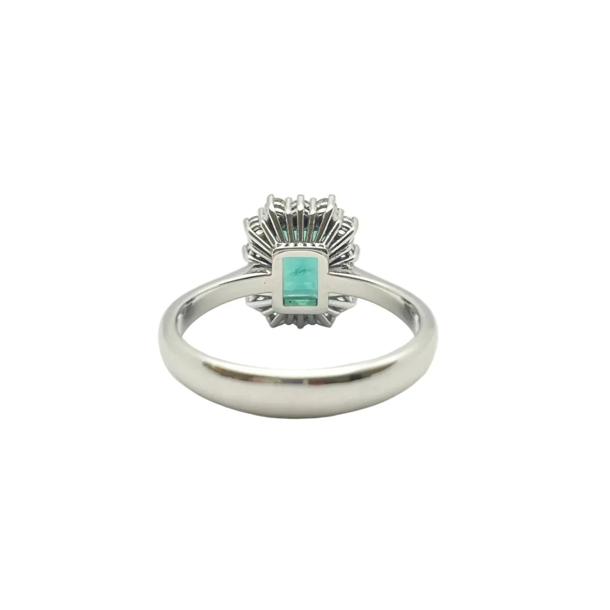 Ring in 18KT gold with emerald ct 1.02 and diamonds ct 0.56 VVS G - Image 4