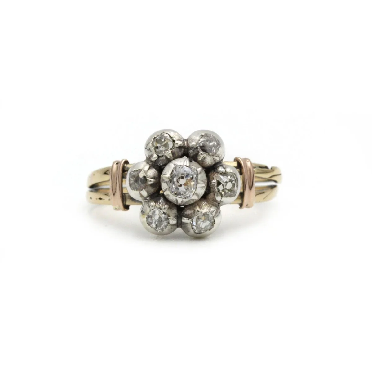 19th century ring in 18k yellow gold and 7 old-cut diamonds totaling 0.50 carats