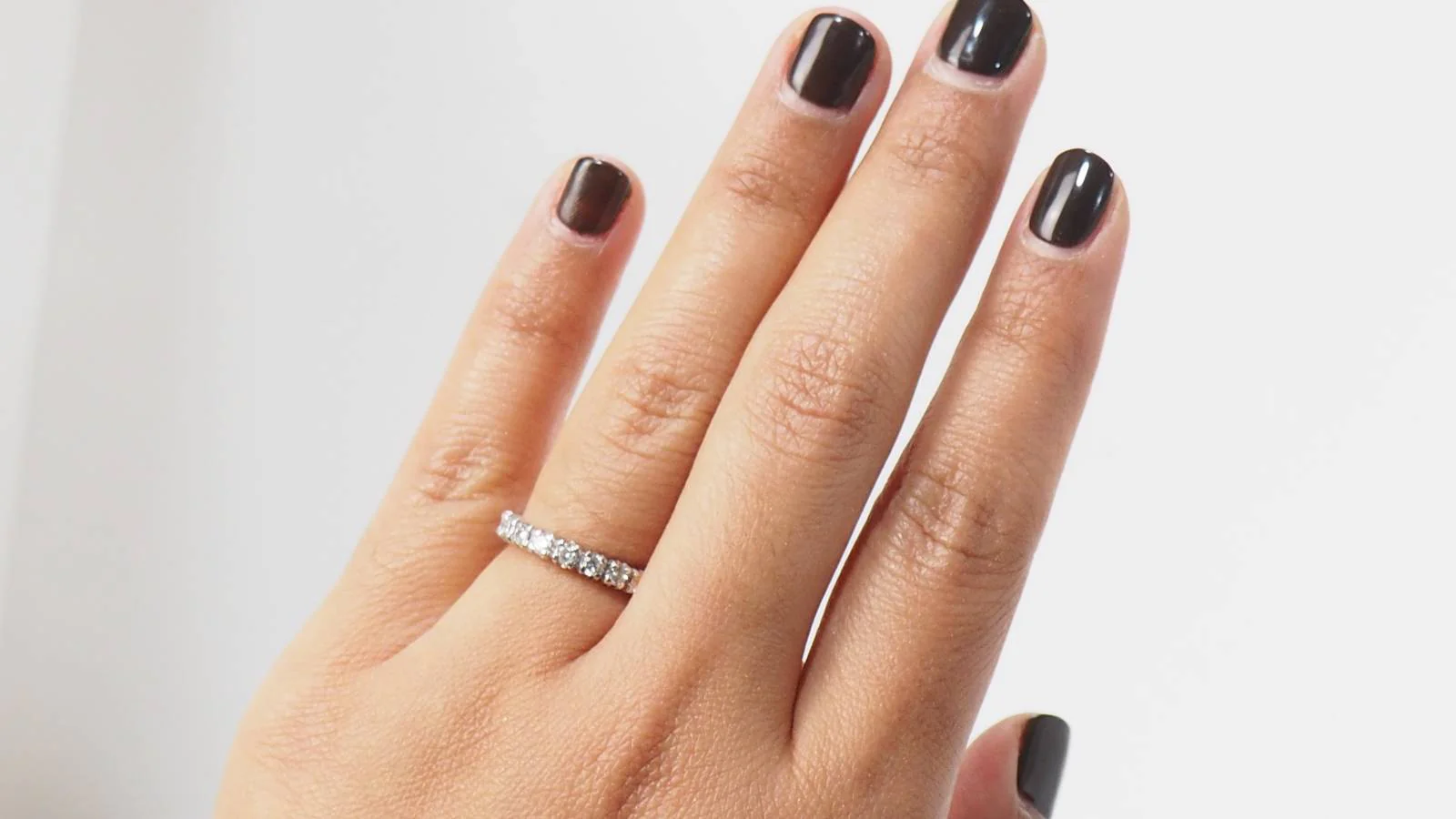 Alliance ring in white gold and diamonds - Image 2