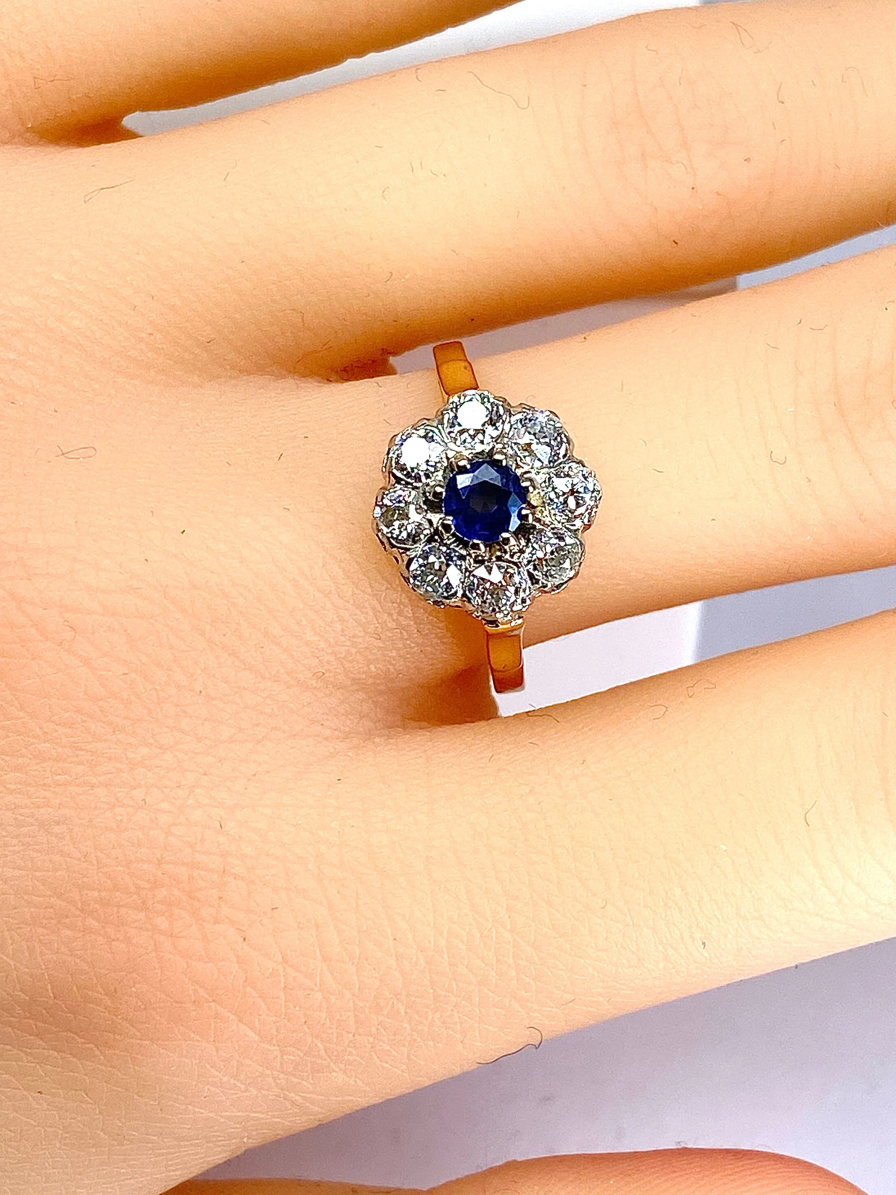 Ring Marguerite en yellow gold, sapphire and diamonds - Image 4