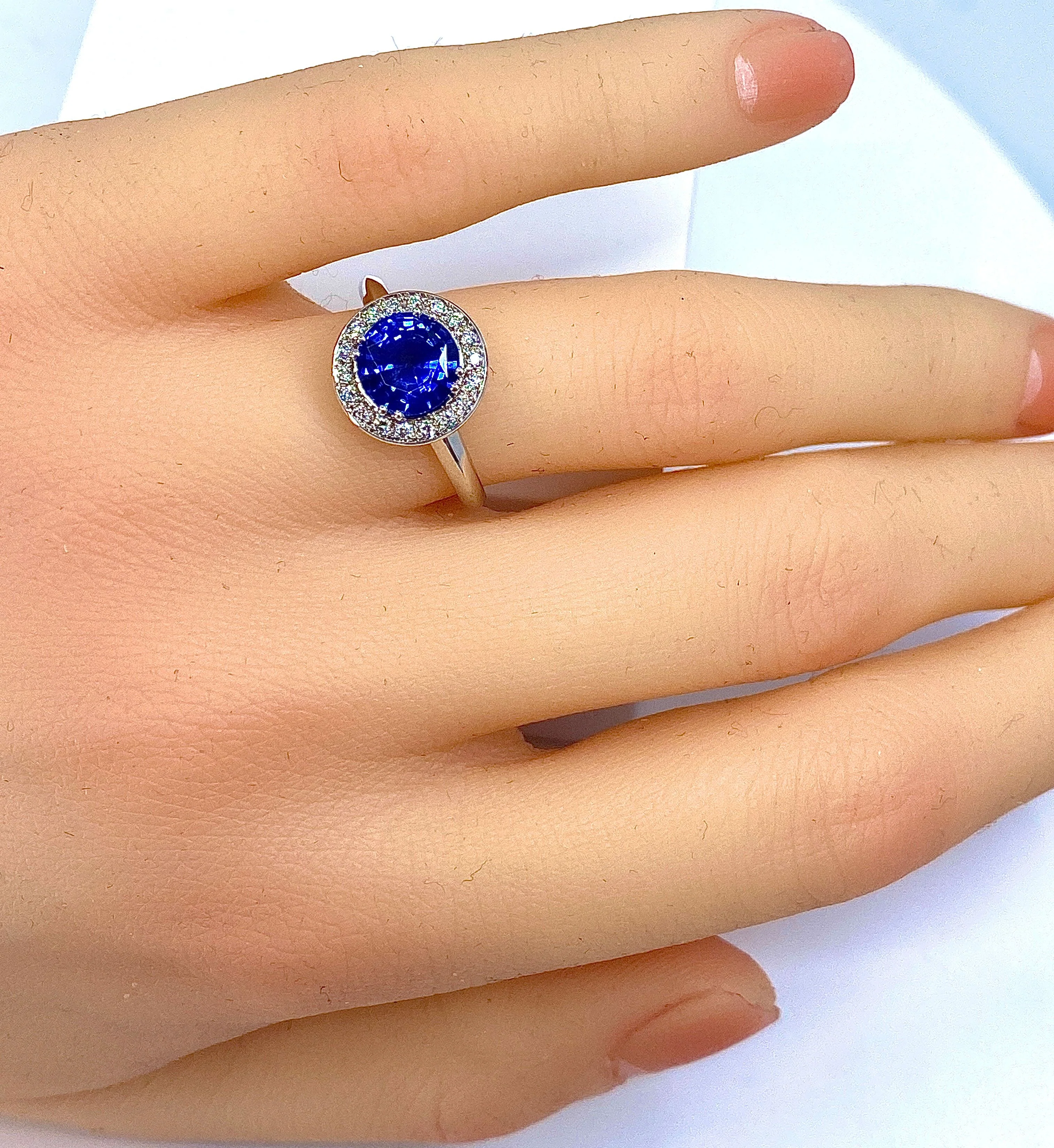 18k White Gold Sapphire and Diamond Engagement Ring - Image 2