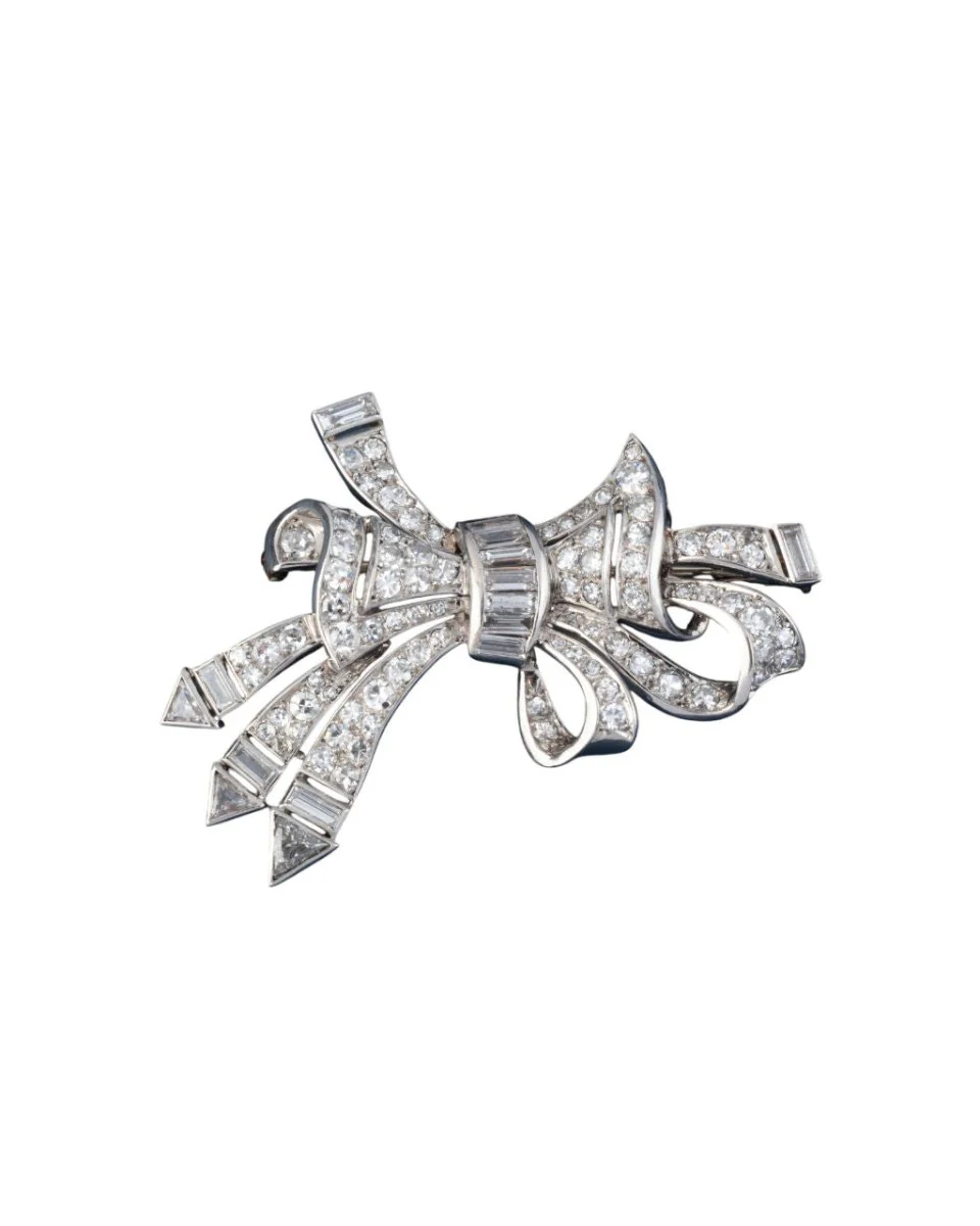 Gold and diamond knot brooch, circa 1930