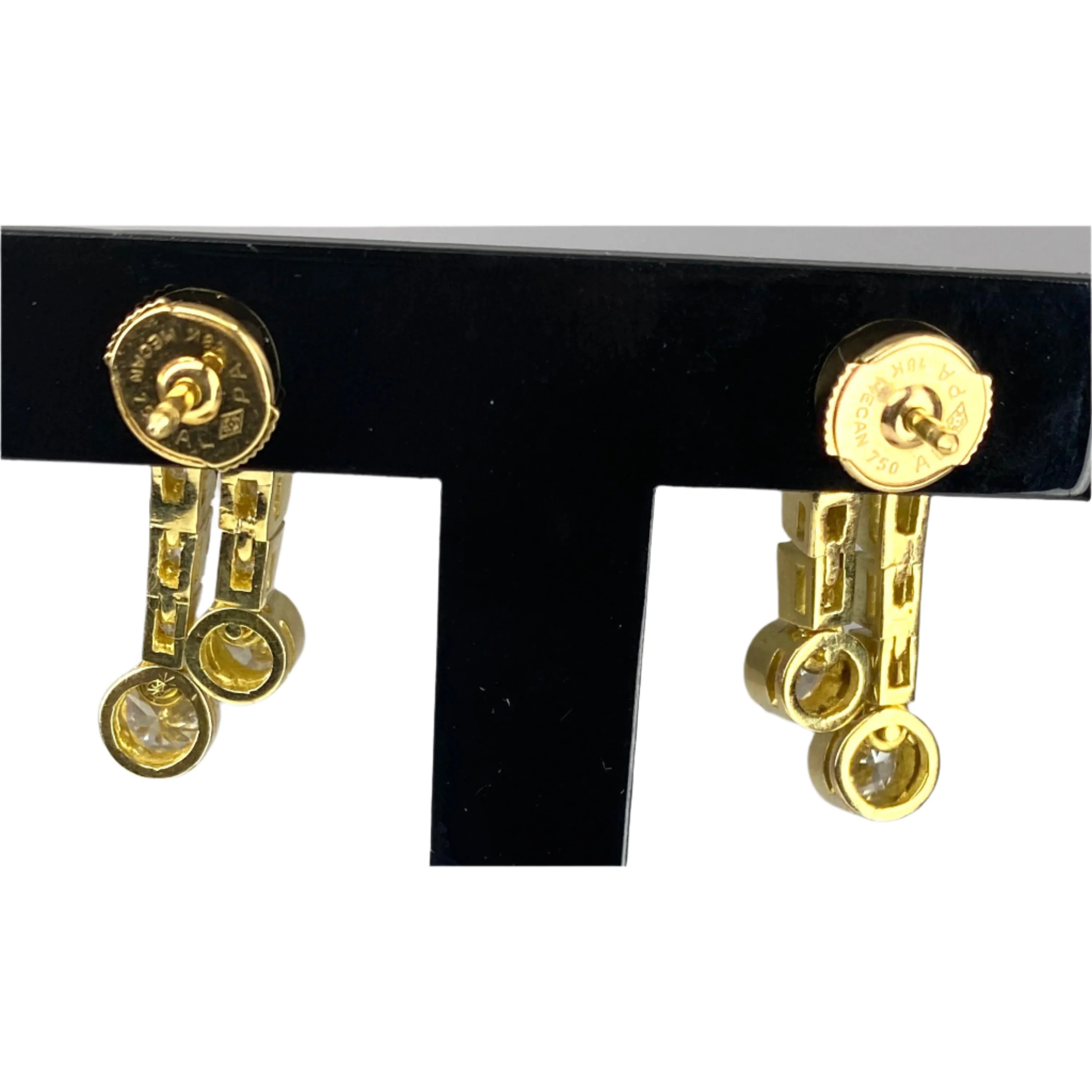 18k gold baguette and round diamond earrings - Image 2