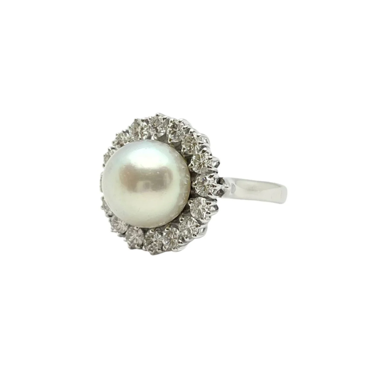 Ring at white gold, cultured pearl and diamonds - Image 2