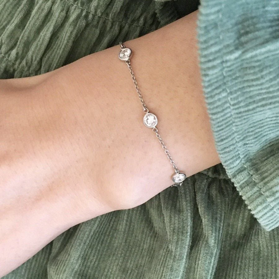 TIFFANY & CO "Diamonds by the Yard" Flexible Bracelet in Platinum and Diamonds - Image 2