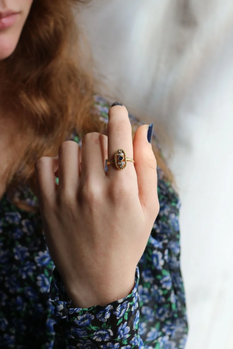 Oval Openwork Sapphire Ring - Image 10