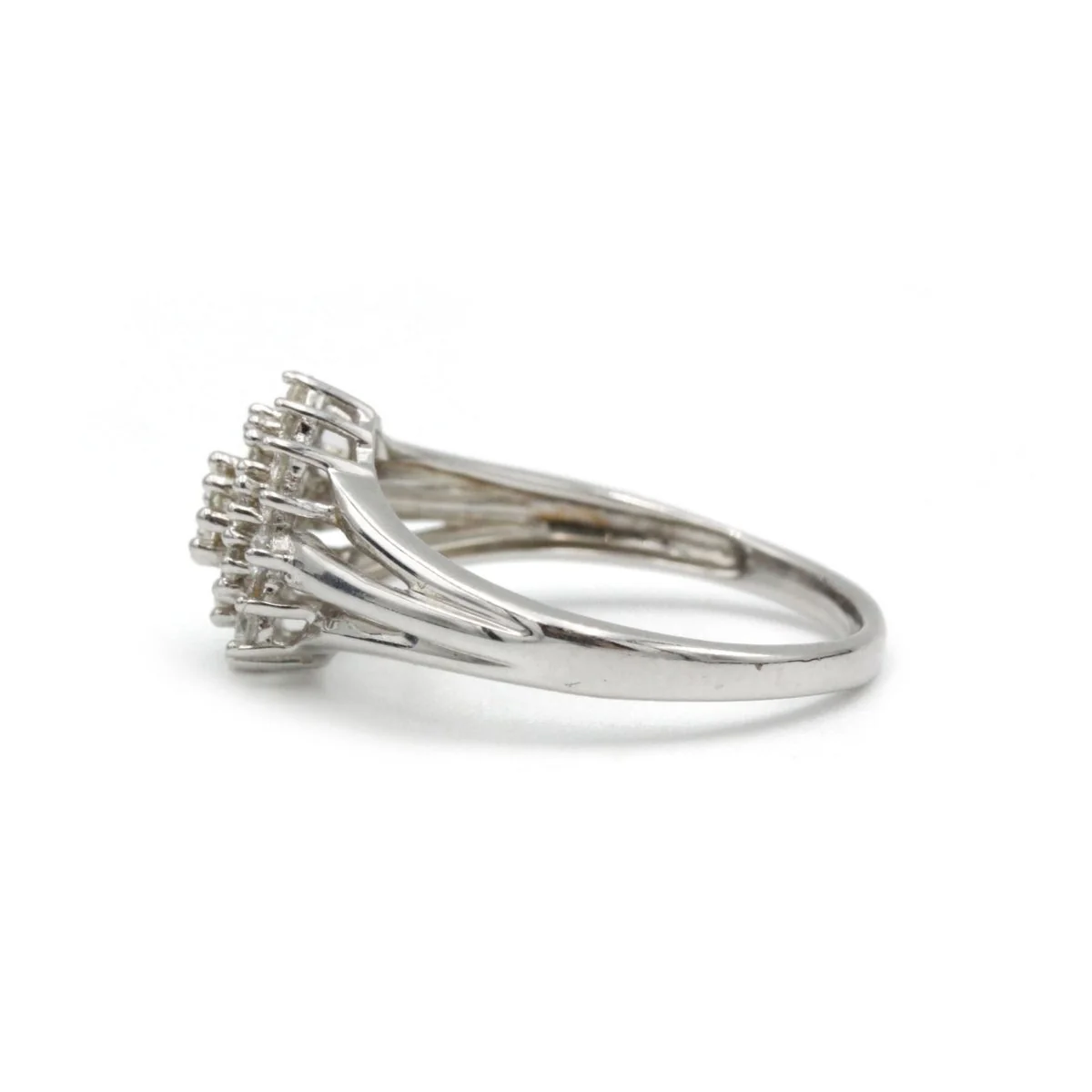 Ring at white gold and diamonds - Image 2