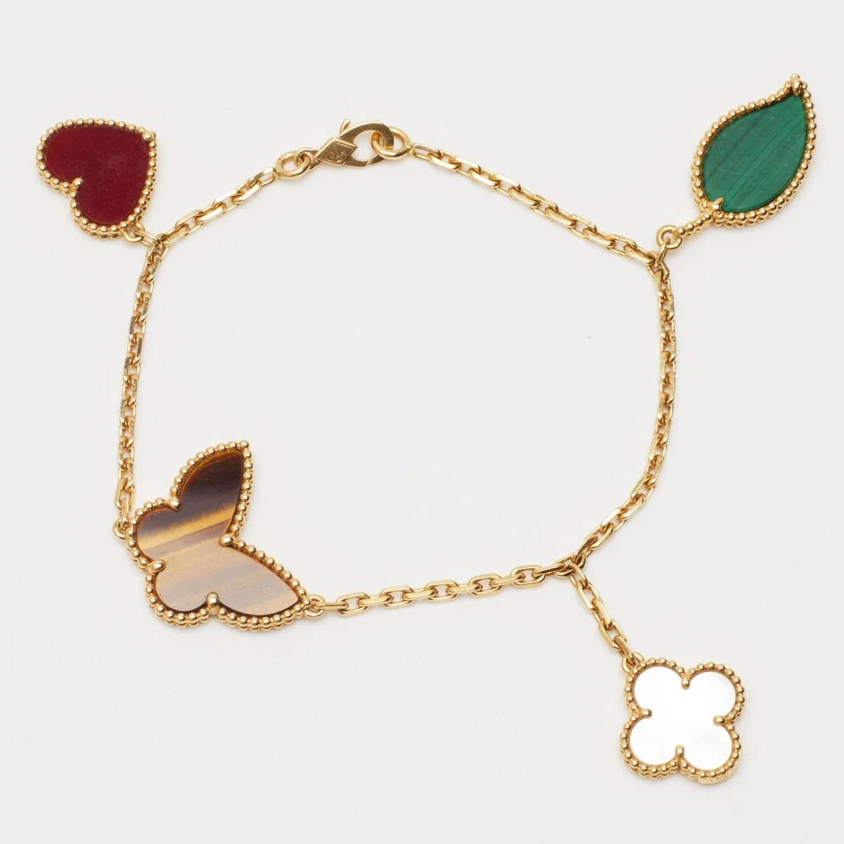 Van Cleef & Arpels Lucky Alhambra 4 motif bracelet in yellow gold - Image 8