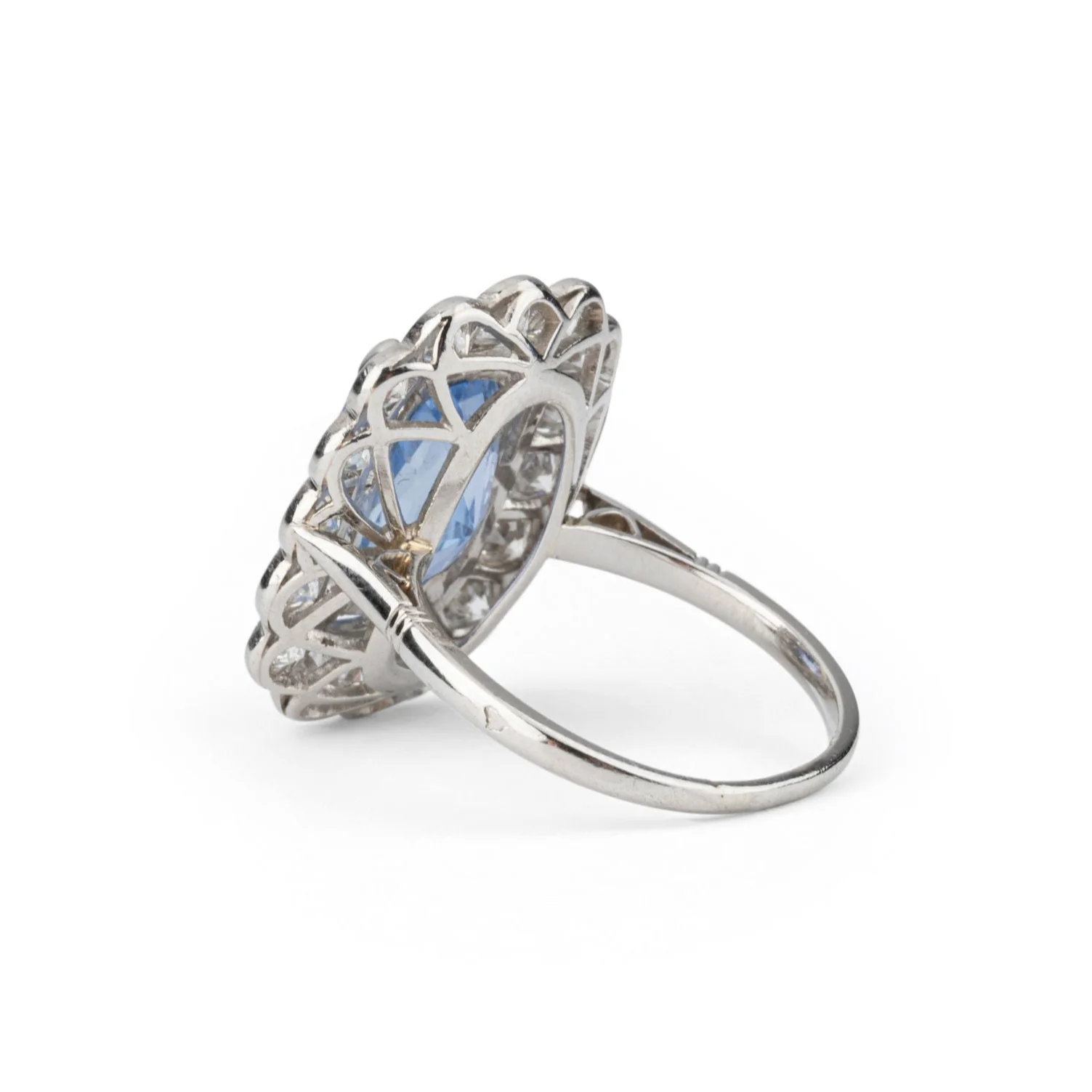 Marguerite ring in platinum, sapphire and diamonds - Image 5