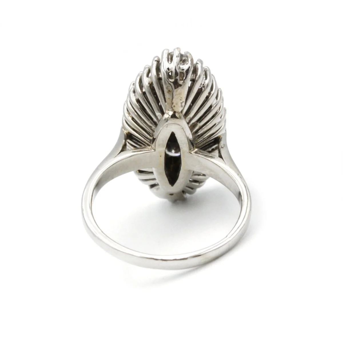 Ring - Gold & Diamonds - Image 3