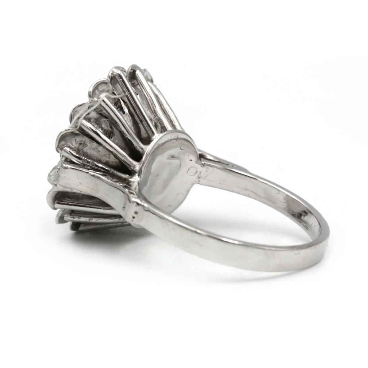 White gold and diamond ring - Image 4
