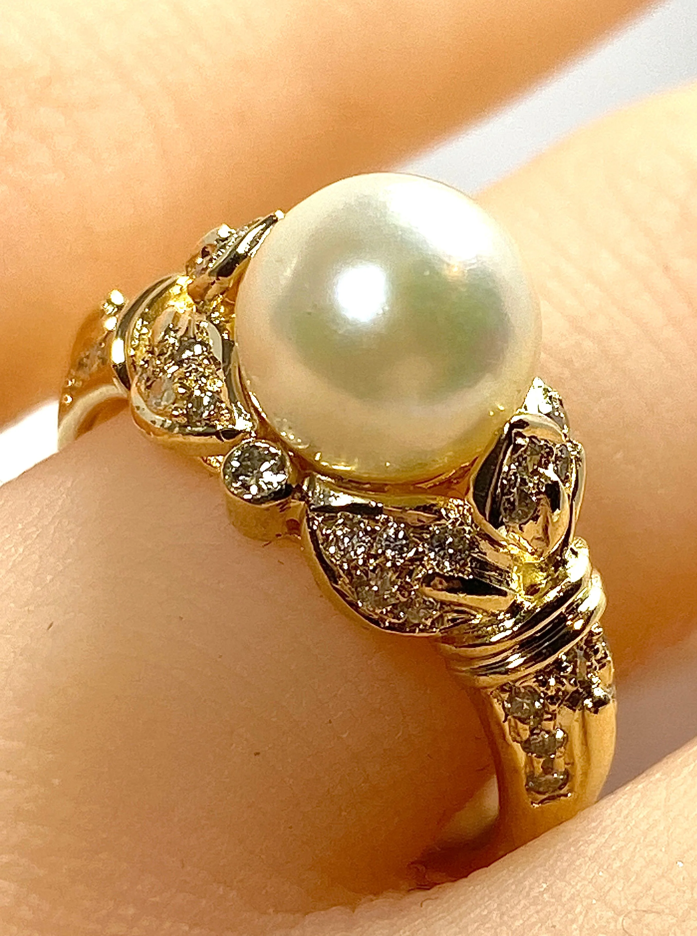 18-carat yellow gold ring, pearl and 38 diamonds. - Image 2