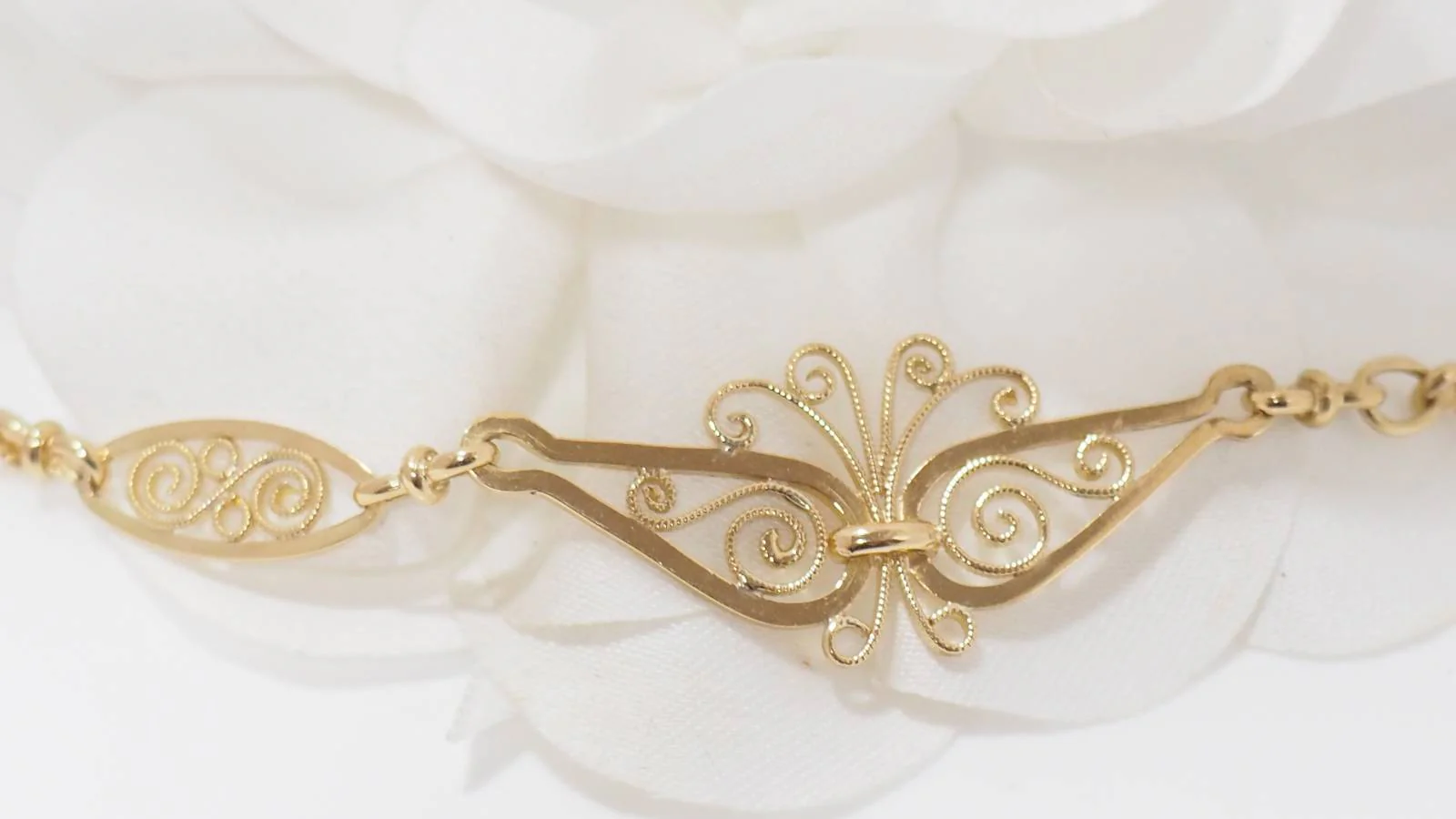 Antique drapery necklace in yellow gold - Image 8