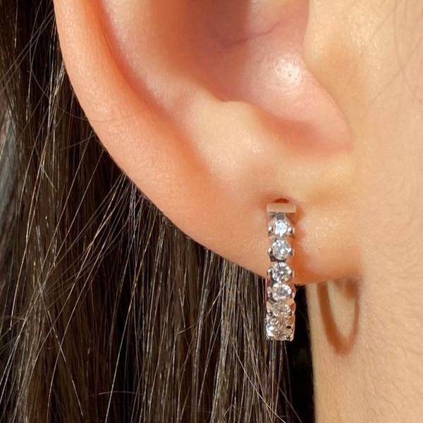 Creole earrings in white gold and diamonds - Image 2