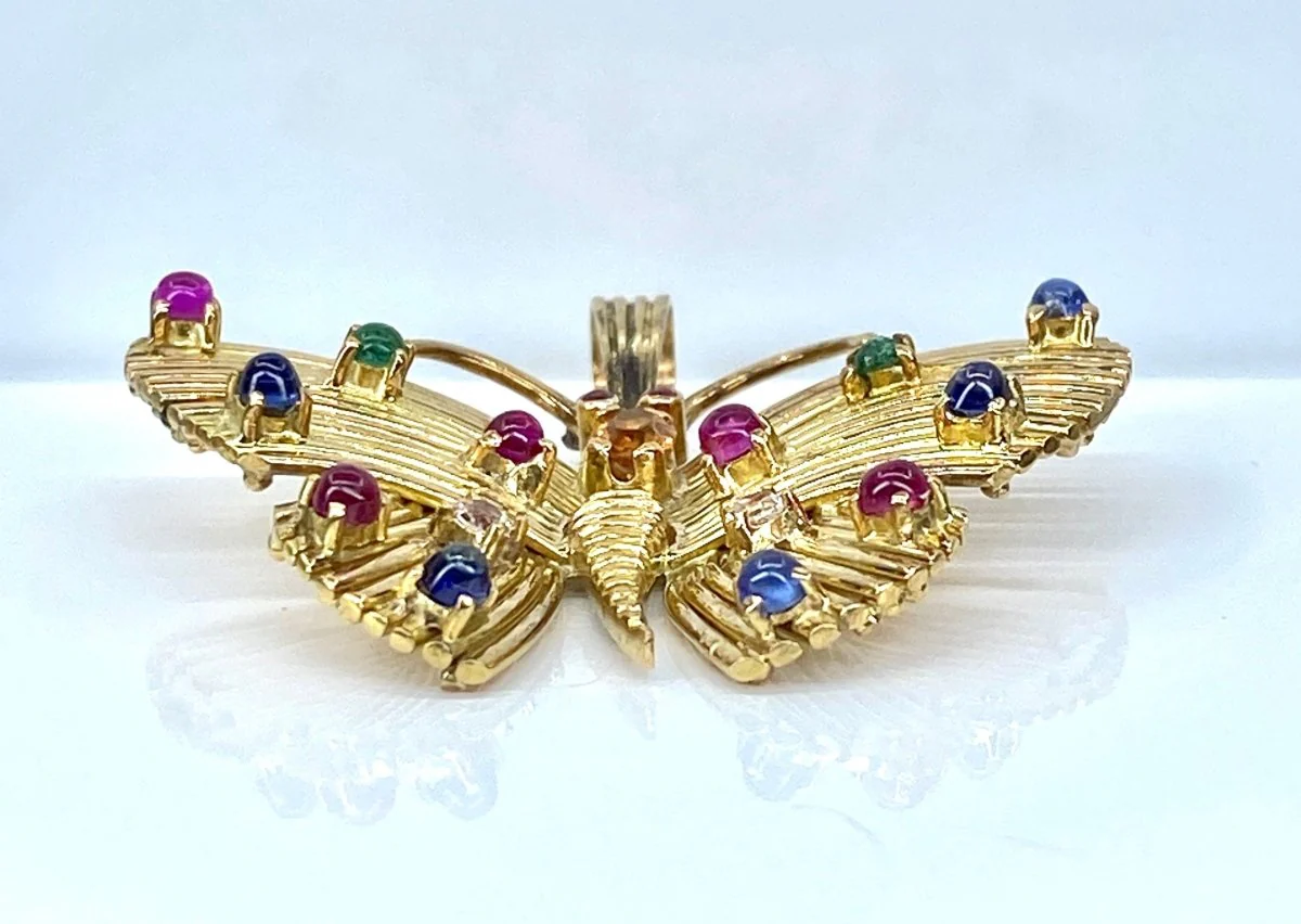18-carat yellow gold and gemstone butterfly pendant - Image 5