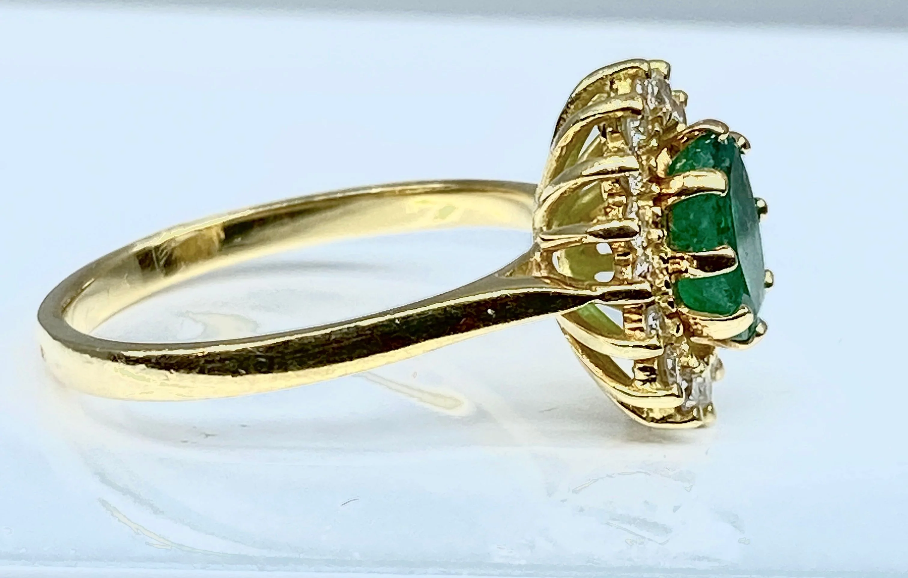 18k Gold Emerald and Diamond Daisy Ring - Image 2