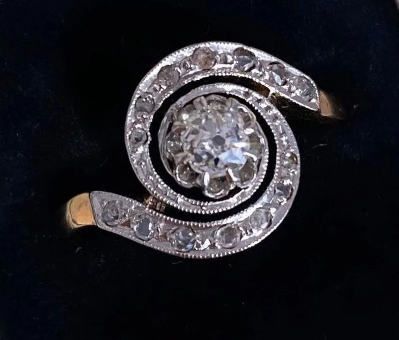Old tourbillon ring, in 18k yellow gold, platinum and diamonds - Image 2